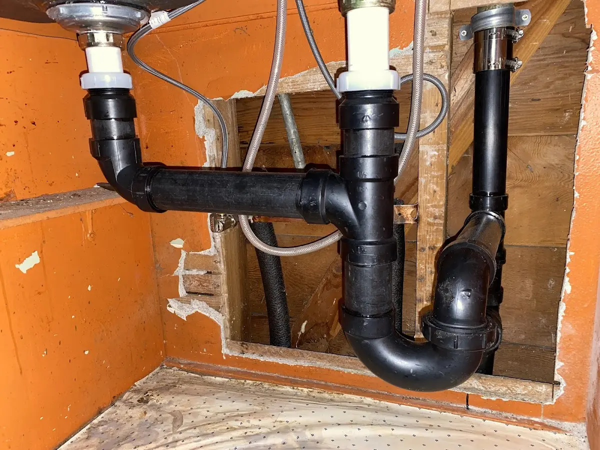 Professional Pipe Bursting equipment and tools on the job in Crandall